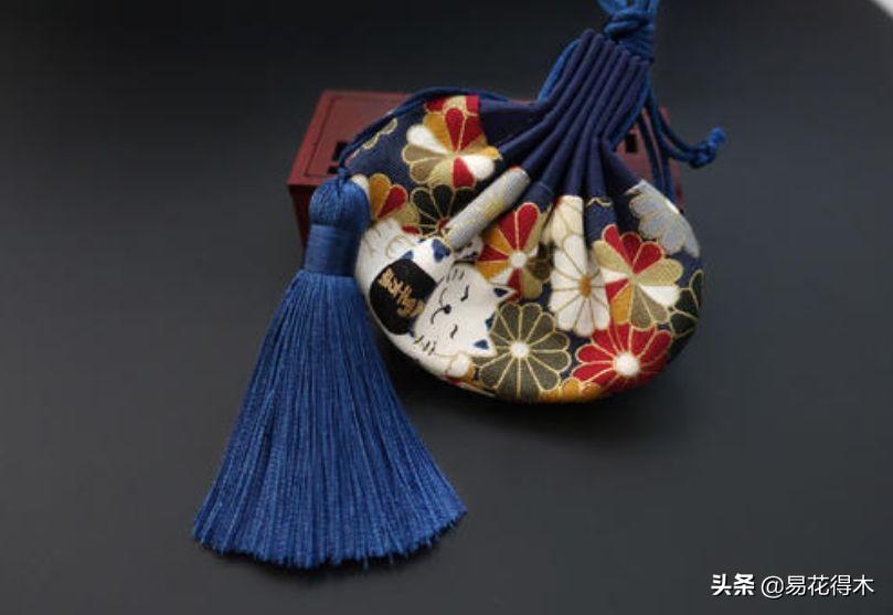 香水價格排名,??香水價格排名大解密??貴族香氛與平價之美的碰撞！