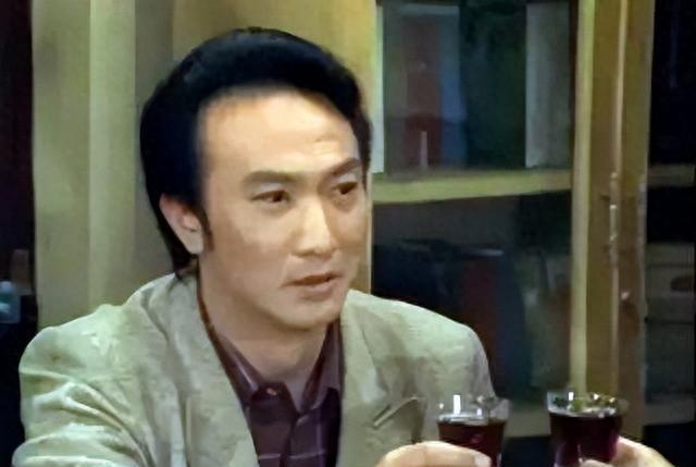 鄭乾龍，演技、影響力與公眾形象的探究