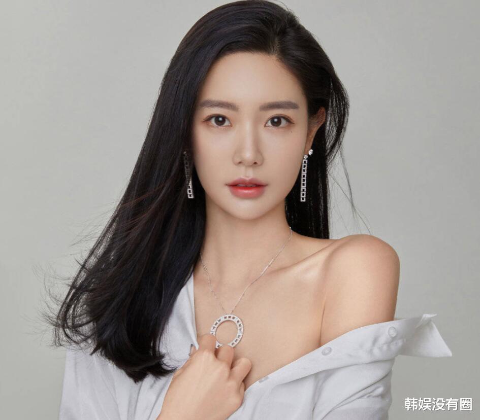 金泰妍短發(fā)新照發(fā)型指南，從初學(xué)到進(jìn)階，打造時尚短發(fā)秘籍