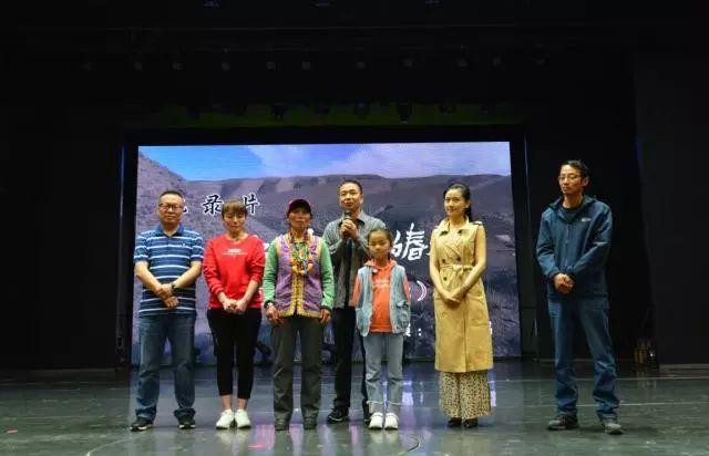 方言電影，鄉(xiāng)音與友情的完美交織