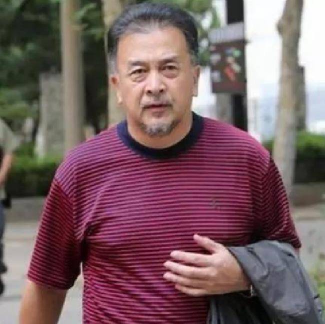 黃宏最新動態(tài)，變化中的力量與自信成就之路