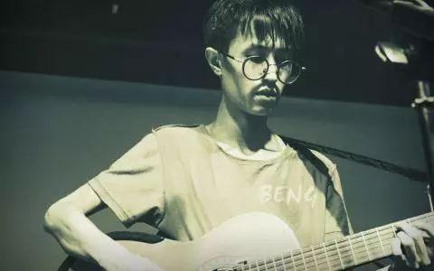 最新流行歌曲與力量的融合，變化、學習與自信的力量之歌